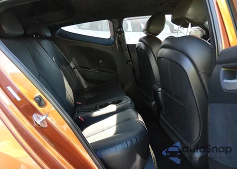 2016 Hyundai Veloster Turbo z USA, uszkodzony, nr VIN KMHTC6AE4GU283972